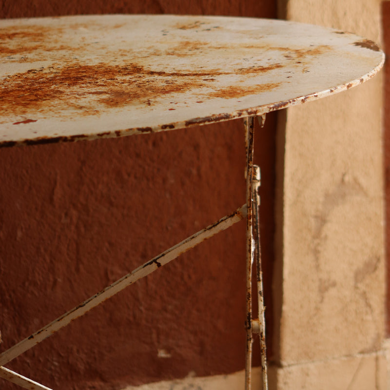 MESA DE HIERRO PLEGABLE